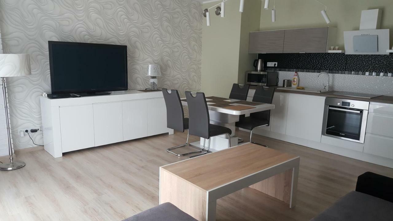 Wroclaw Apartamenty Kepa Mieszczanska Exterior photo